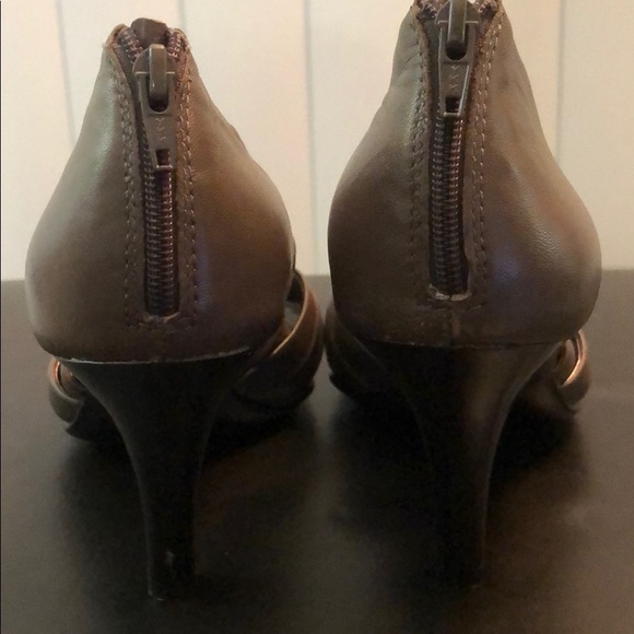 Sofft Leather Heels, Grayish brown. - Picture 4 of 8